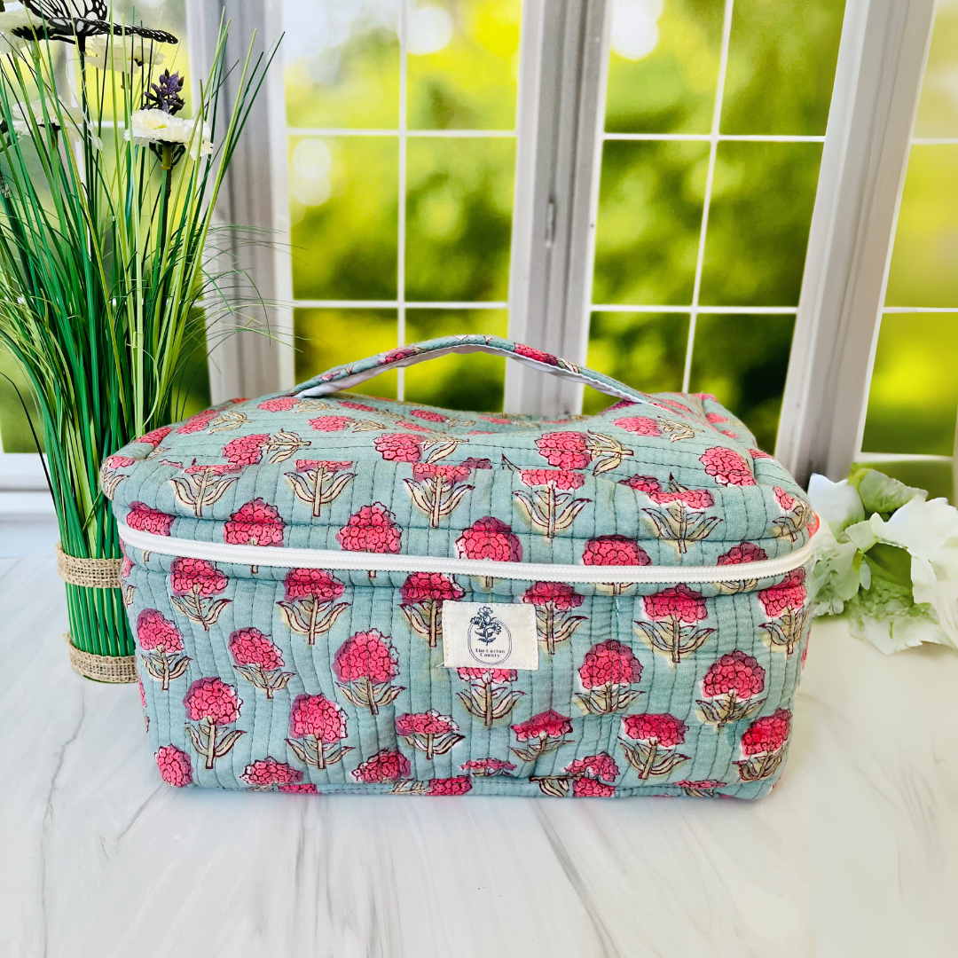berry-berry-vanity-bag-front