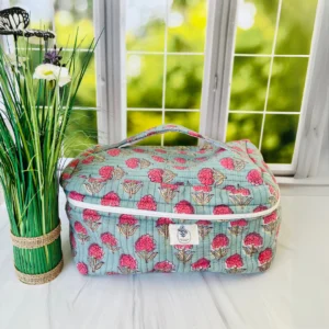 berry-berry-vanity-bag-top
