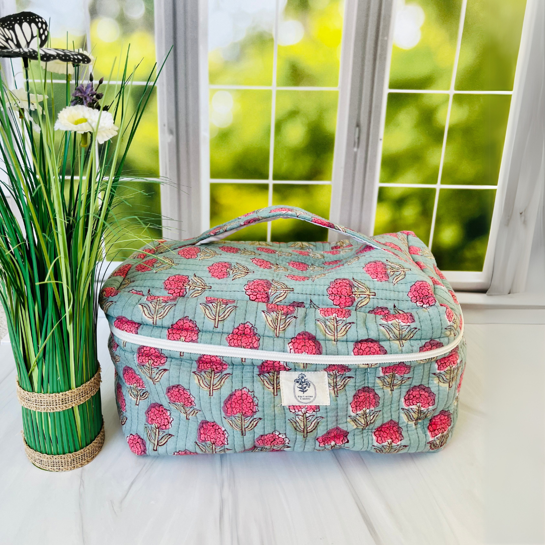 berry-berry-vanity-bag-top
