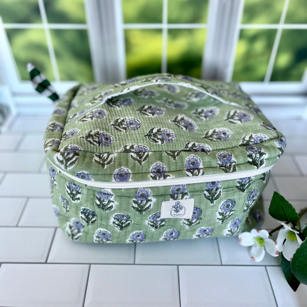 evergreen-grace-vanity-bag-top