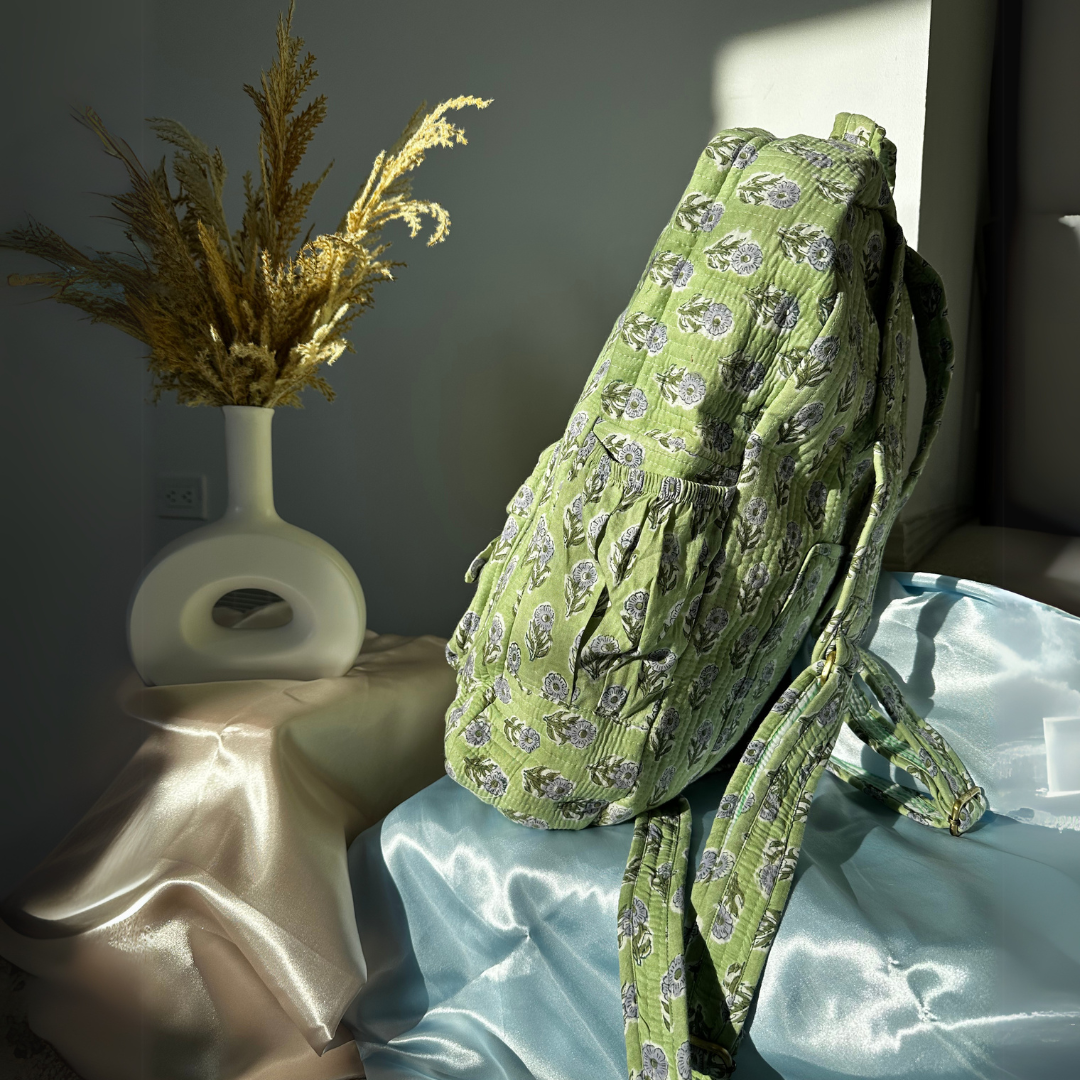 evergreen-grace-weekender-backpack-side