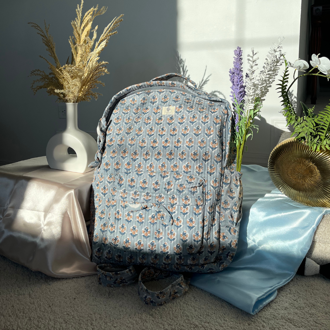 frost-and-blossom-weekender-backpack-lighting