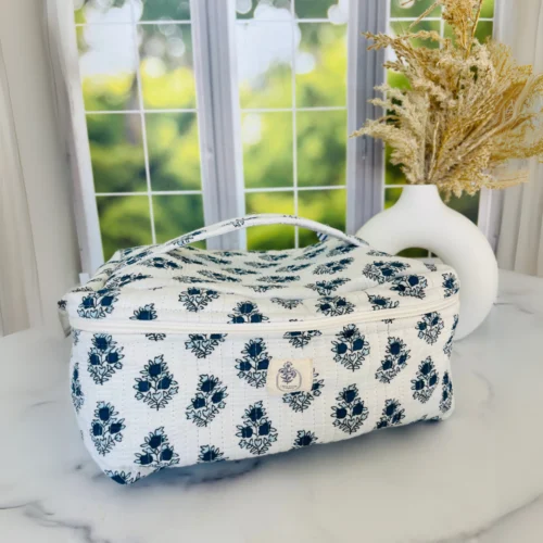 snow-white-vanity-bag-front
