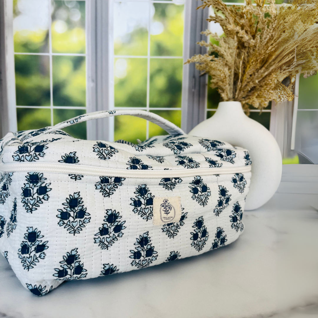 snow-white-vanity-bag-side