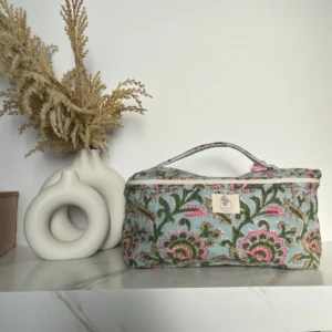 soft-petal-dream-vanity-bag-front-shelf
