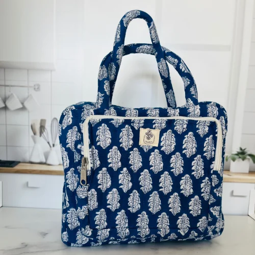 blue-and-white-lunch-bag-front