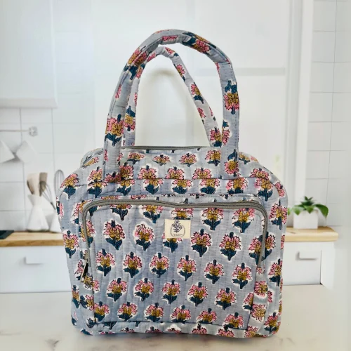 grey-and-pink-lunch-bag-front