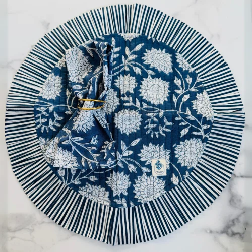 midnight-dahlia-ruffled-placemats-main